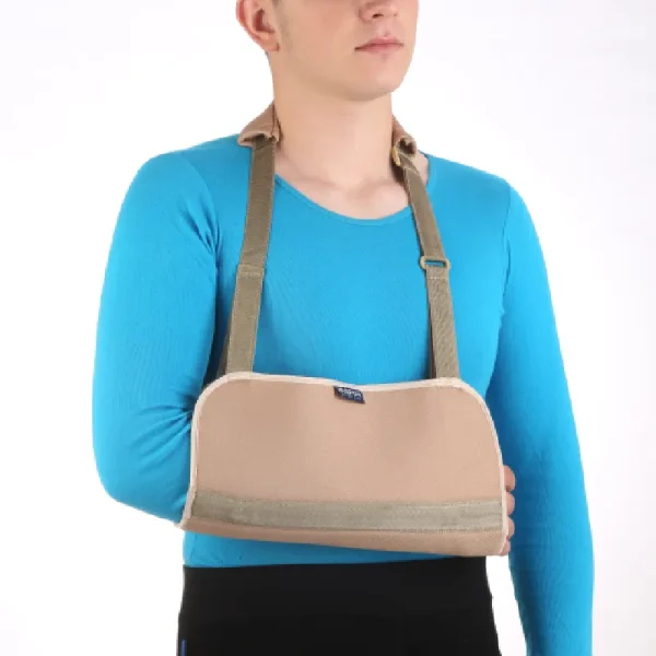 آویزدست گردنی