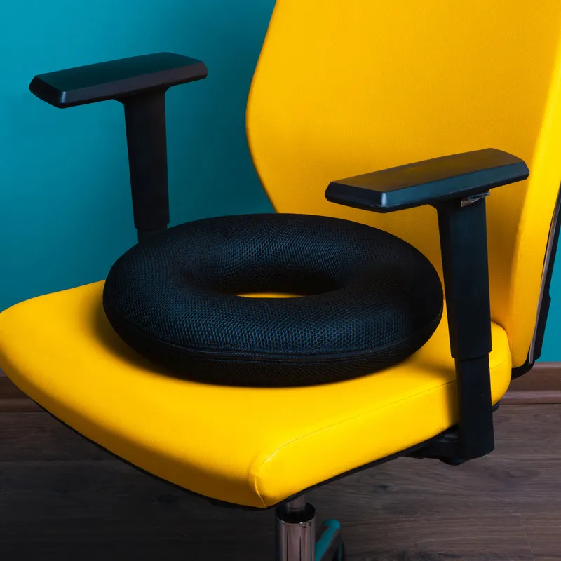 زیر نشیمنی گرد باراد